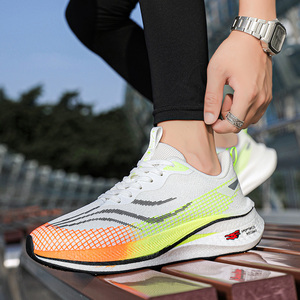 Chaussures de course pour hommes, respirantes, à semelle en carbone, en maille tissée, antidérapantes, légères, à lacets, souples, pour la marche et le fitness - Product Image 6