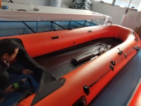Bateaux à rames gonflables de plancher en aluminium de haute qualité de canoë de PVC approuvés par CE pour la pêche