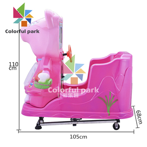 Máquina de Juegos Arcade Colorida con Diseño de Cerditos en Columpio para Niños - Product Image 2