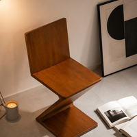 Chaise de salle à manger en bois massif en forme de Z géométrique, durable, design minimaliste pour salles à manger et salons