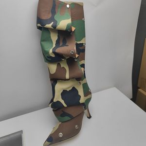 Nuevas Botas Vaqueras de Tacón Fino con Tachuelas Decorativas y Caña Ancha para Mujer - Product Image 5