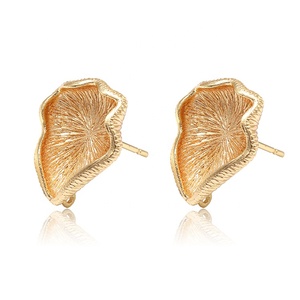 Benzersiz tasarım takı 925 gümüş iğne 14K altın kaplama mantar şekli saplama küpe Diy - Product Image 6