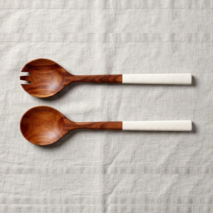 Ensemble de couverts en bois brun faits à la main avec manche en métal blanc classique, élégant et solide, pour la table et l'hôtellerie - Product Image 1