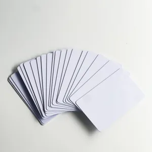 طابعة بطاقات الهوية بيضاء سادة من البولي فنيل كلوريد UHF بطاقات RFID للقراءة طويلة المدى قابلة للطباعة