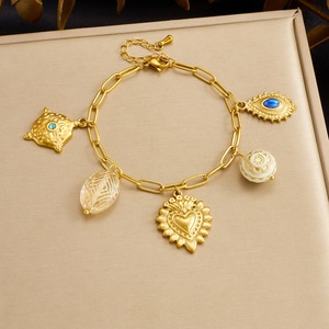 Fashion Charm Bracelet Gold Plated Heart Pendant Zinc Alloy Jewelry Gift B2145 - Product Image 1