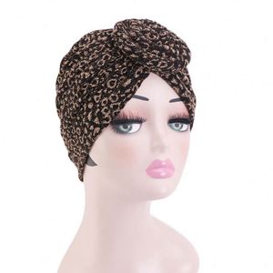 Gorro Turbante Unisex con Nudo Trenzado al por Mayor en Stock - Diseño Liso Brillante 100% Poliéster Ajustable para Viajes, Playa y Uso Diario - Product Image 3