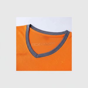 Uniforme de Baloncesto de Diseño Único y Tendencia, Conjunto Deportivo Transpirable para Nombre de Equipo Personalizado - Product Image 1