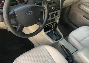 High-quality Used <strong>Ford</strong> <strong>Focus</strong> <strong>2007</strong> 1.8L Automatic Fashion Model - Product Image 5