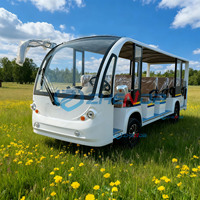 Bus de tourisme rétro avec impression de logo personnalisé et système de conduite sécurisée pour projets de tourisme en ville historique