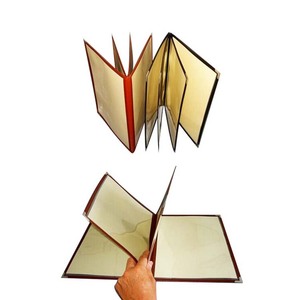 Couvertures de menu en PET pour <span class=keywords><strong>restaurant</strong></span> Value Four-<span class=keywords><strong>Page</strong></span> Black and Golden Corners 11 "x 8.5" de Yimi Leather Supplier A4 Size - Product Image 3