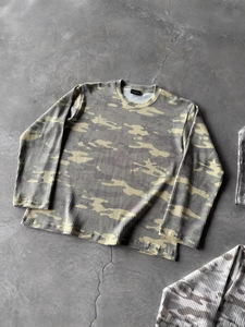 <span class=keywords><strong>T</strong></span>-<span class=keywords><strong>Shirt</strong></span> Mimetica Y2K Personalizzata all'Ingrosso, Stile Retrò Americano, Manica Lunga, Versatile e Casual per Uomo - Product Image 4