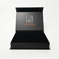 Boîte d'emballage en papier personnalisée noire de luxe avec logo magnétique pour cartes de visite, cartes de jeu, cartes VIP, cartes de service IA et cartes de collection, et boîte cadeau pour cartes
