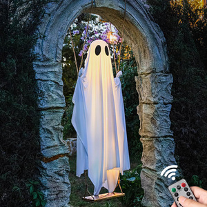 Décoration d'Halloween fantôme suspendu en tissu, grande taille, avec guirlande lumineuse LED à piles, personnalisable, livraison rapide, directement de l'usine - Product Image 1