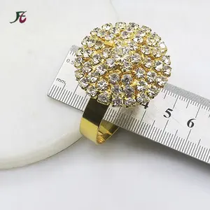 Pabrik Baru dengan Harga Murah Berlapis Emas Bentuk Bulat Berlian Imitasi Dudukan Meja Serbet Cincin untuk Pernikahan Centerpieces untuk Meja