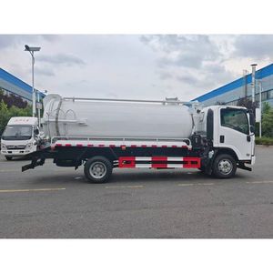Camión de Succión de Aguas Residuales 1suzu 700p 4x2 Confiable, 5-7cbm, Euro VI, Vehículo de Saneamiento para Extracción de Residuos Urbanos - Product Image 2