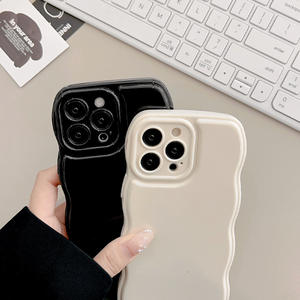 Funda para iPhone 16, 17 Pro Max, 13, 12, 15, 11, de color sólido, con amortiguación de aire, de silicona, simple, con borde ondulado. - Product Image 2