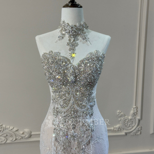 Robe de mariée sirène de luxe XS304, richement ornée de perles, avec broderie cœur et jupon - Product Image 5