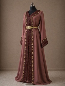 Abaya Traditionnelle Élégante avec Broderie Dorée et Ceinture Assortie – Tenue Modeste de Luxe pour Femme – Mode Islamique - Product Image 1