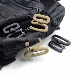 Mousqueton pivotant <span class=keywords><strong>double</strong></span> à <span class=keywords><strong>double</strong></span> boulon en plastique recyclé noir pour sangle de sac à dos, idéal pour le cyclisme et l'escalade - Product Image 4