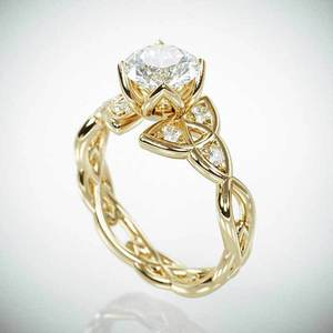 Anillo de Cristal con Patrón Calado en Tono Rosa para Mujer, Elegante Accesorio de Moda para Uso Diario y Fiestas - Product Image 1