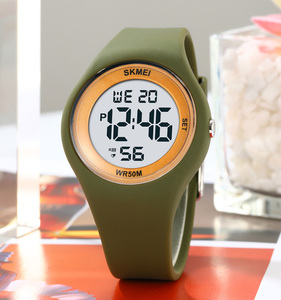 <span class=keywords><strong>SKMEI</strong></span> 2317 filles montre numérique décontracté Montre Femme ensemble de montres pour femmes coffret cadeau 1 pièce avec boîte - Product Image 4