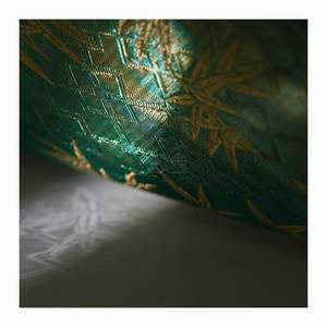 Revêtement mural tissé métallique personnalisé pour l'architecture intérieure de luxe avec texture de tissu métallique décoratif pour hôtels, villas et maisons - Product Image 3