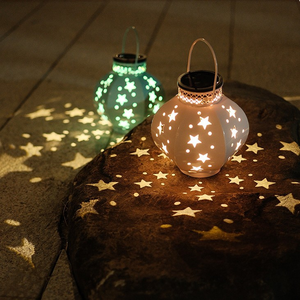 Vente d'usine : Nouvelle lanterne <span class=keywords><strong>solaire</strong></span> LED étanche 800 mAh, <span class=keywords><strong>projecteur</strong></span> d'étoiles vintage suspendu pour jardin extérieur - Product Image 2