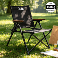 Chaise de camping pliable, chaise d'extérieur portable avec accoudoirs en bois, siège de pique-nique léger et pliable