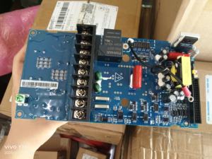 Convertidor de Frecuencia Variable Trifásico de 380V 5.5KW, Variador de Frecuencia Variable (VFD) para Motores, Accionamiento de CA con Capacidad Nominal de 5500W - Product Image 5