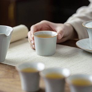 Taza de Té de Cerámica Hecha a Mano Guanlan, Taza Maestra de Porcelana, Juego de Té Chino Kung Fu, Taza Individual de Degustación, Contorno Azul Antiguo - Product Image 1