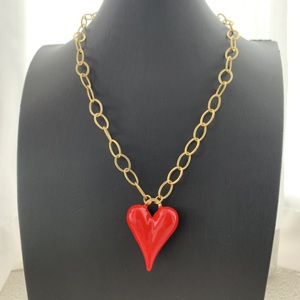 Collar TK-C244 con Colgante de Corazón Rojo Elegante, Collar de Cadena con Forma Ovalada para Uso Diario, Collar de Cuentas de Oro de 18k para Mujer - Product Image 4
