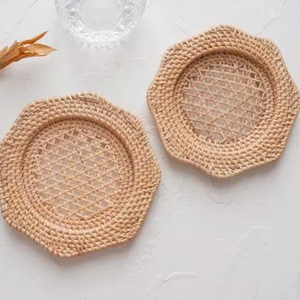 Arte Mural Tejido Bohemio, Platos Decorativos de Ratán Festoneados, Centros de Mesa y Decoración para Bodas - Product Image 1