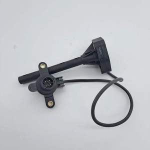 Antenne de toit de voiture KARL 10520033 GPS GSM AM FM Combo Whip, compatible avec les voitures berlines, SUV et camionnettes universelles, fixation par écrou interne. - Product Image 1