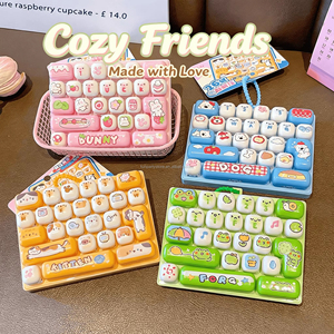 Clavier en plastique en forme de clé, modèle 26 touches, porte-clés pendentif, jouet créatif anti-stress - Product Image 1
