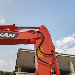 Doosan รถขุดตีนตะขาบ DX140LC 14ตัน100% เครื่องยนต์ & ปั๊มมือสอง - Product Image 5