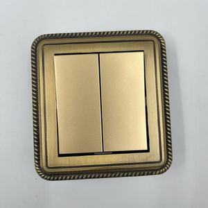 Saklar Dinding Antik Kuningan 86 Tipe <span class=keywords><strong>Single</strong></span> Double Pole Retro 250V 1/2/<span class=keywords><strong>3</strong></span>/4 <span class=keywords><strong>GANG</strong></span> Multi Outlet untuk Rumah Villa Panel Tembaga UK EU - Product Image 2