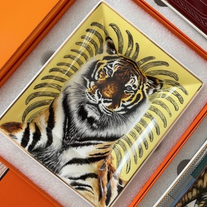 Simple Ceramic Luxury Design Square American Style vapor Cartridge Flavor Desktop <b>Ashtray</b> Home Use - Product Image 1