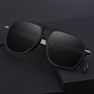 Lunettes de soleil polarisées carrées pour hommes ZS-7104P, protection UV400, monture PC, verres TAC, noires, style rétro, double pont - Product Image 2