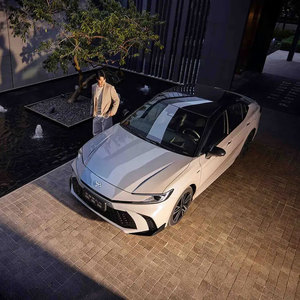 2023 2024 2025 Toyotas Camrys Sedan <span class=keywords><strong>Essence</strong></span> Voiture <span class=keywords><strong>Essence</strong></span> 2.0E Elite 2.0gvp deluxe 2.0G Premium 2.0S Sport Toyotas Camrys <span class=keywords><strong>prix</strong></span> - Product Image 5