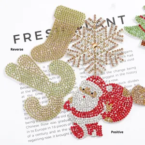 Nouvel autocollant thermocollant en strass pour sapin de Noël, bonhomme en pain d'épices, chaussettes de neige, patch pour accessoires de bricolage pour chaussures, chapeaux et vêtements - Product Image 4
