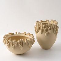 Vase de table en céramique de luxe, fait main, en porcelaine haute température, avec glaçure mate, design texturé artistique, moderne, étanche et unique