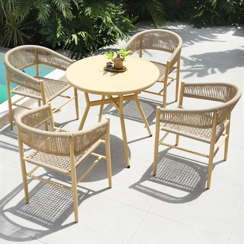 Ensemble table et chaises de salle à manger d'extérieur meubles de jardin en rotin