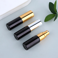 Atomiseur de parfum miniature SUMEEAR 5 ml, flacon noir avec bouchon en aluminium, vaporisateur à fine brume, flacon rechargeable pour voyage