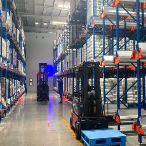 מערכת מדפי אחסון תעשייתיים חכמים מסוג רדיו-שיוט, 5 שכבות, פלדה כבדה, מדפי FIFO ו-LIFO - Product Image 5