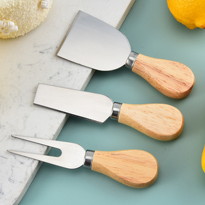 Set di 4 Coltelli per Formaggio in Acciaio Inox con Manico in Legno, Taglierina per Crema, Coltello per Pizza, Confezione Regalo, Vendita all'Ingrosso - Product Image 1