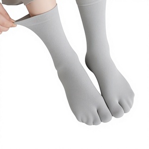 Juego de 3 Pares de Calcetines Tabi Transpirables por Encima de la Rodilla con Estampado para <span class=keywords><strong>Mujer</strong></span> [Elija 5 Tipos <span class=keywords><strong>X</strong></span> Resistentes al Olor <span class=keywords><strong>X</strong></span> Antibacterianos] - Product Image 2
