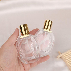 Flacone Spray in <span class=keywords><strong>Vetro</strong></span> da 30ml, Stile Semplice e Lussuoso, Portatile da Viaggio, per Profumo ed Essenze, Ricaricabile - Product Image 2