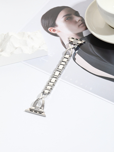 <span class=keywords><strong>Prix</strong></span> de gros de luxe Fashion Girls Women <span class=keywords><strong>Bracelet</strong></span> en acier inoxydable pour <span class=keywords><strong>Apple</strong></span> <span class=keywords><strong>Watch</strong></span> 38/40/41/42/44/45/49MM <span class=keywords><strong>Bracelet</strong></span> de montre - Product Image 3