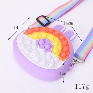 Nuevos juguetes de dibujos animados Fidget pequeño bandolera impermeable bolso de hombro Pop silicona conejito monedero para niños - Product Image 4