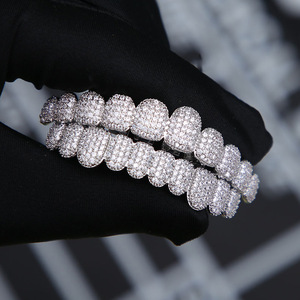 Grillz style Hip Hop entièrement sertis de diamants, 10 dents micro-incrustées, prothèses dentaires unisexes pour soirée - Product Image 2